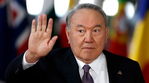 Nazarbayev'in yeni yneticilerin nn amak iin istifa ettii iddia edildi