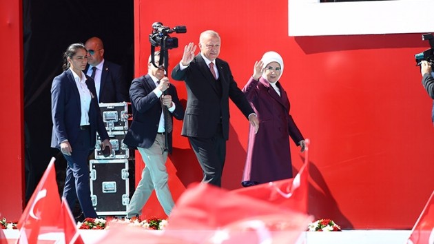 Bakan Erdoan, Byk Ankara Mitingi'nde 450 bin kiinin olduunu aklad