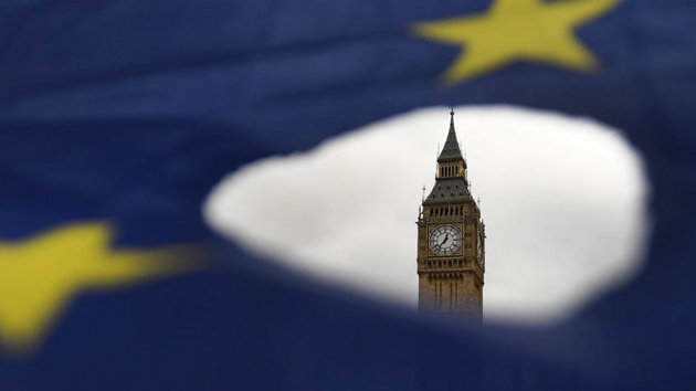 ngiliz parlamentosu Brexit anlamasn nc kez reddetti