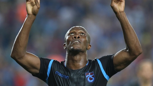 Trabzonsporlu Anthony Nwakaeme alev ald