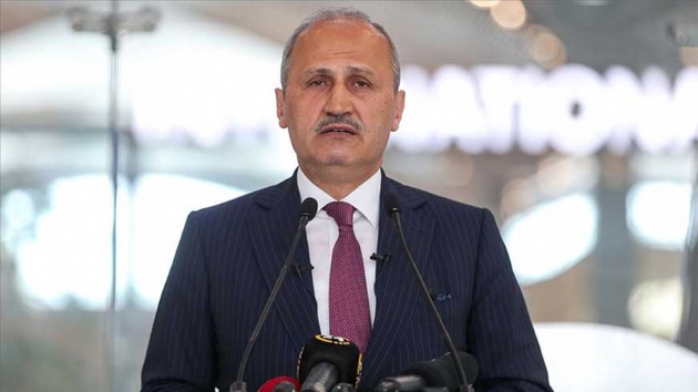 Ulatrma ve Altyap Bakan Turhan, Atatrk Havaliman'ndan kalkan son ua uurlad