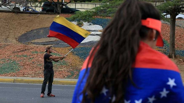 Venezuela'da taraflar yeniden sokaa kacak
