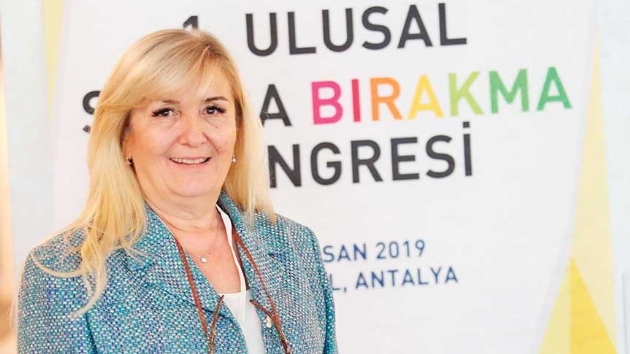'nternette like sevdas sigaray zendiriyor'