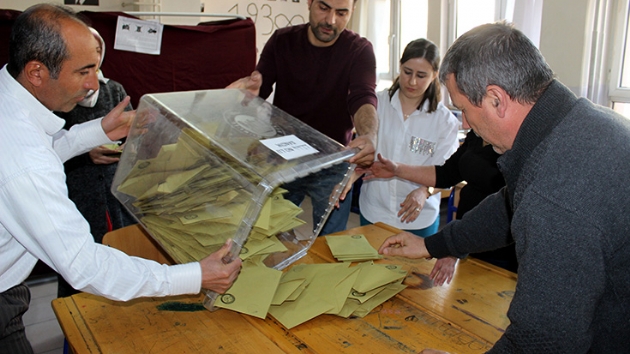 AK Parti Diyarbakr l Bakan Sleyman Serdar Budak: 59 oy pusulas kayp