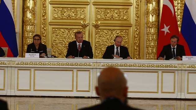 Bakan Erdoan ve Putin, Trk, Rus i insanlaryla bir araya geldi