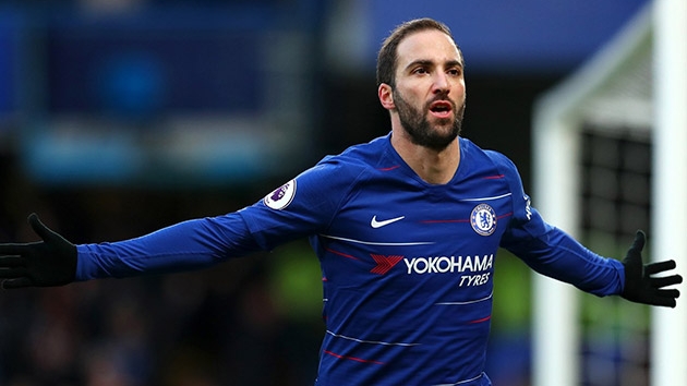 Higuain, Chelsea'de kalmak istediini aklad