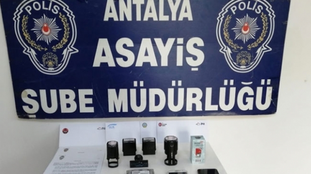 Vatandalar i ve emeklilik vaadiyle 770 bin TL dolandrdlar 