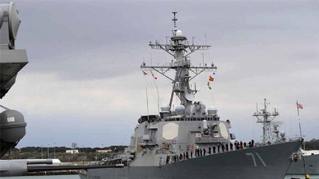 Rusya, ABD donanmasna ait USS Ross gemisini anbean izledii aklad