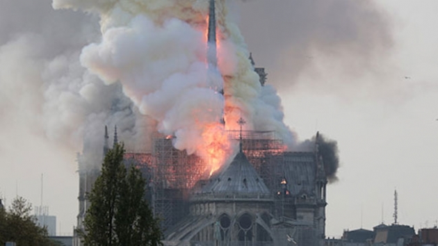 Notre Dame'n yanmasnn ardndan 'Notre Dame'n Kamburu' en ok satanlara ykseldi