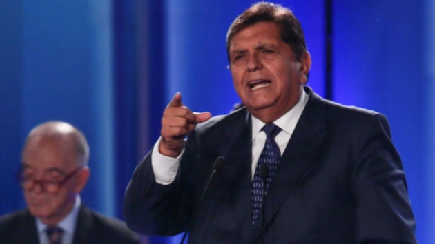 Perunun eski Devlet Bakan Alan Garcia, kendini vurdu