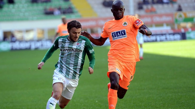 Beikta'tan srpriz Isaac Sackey hamlesi