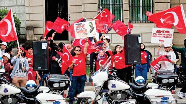 Washington’da Türklerden Ermeni yalanlarına protesto