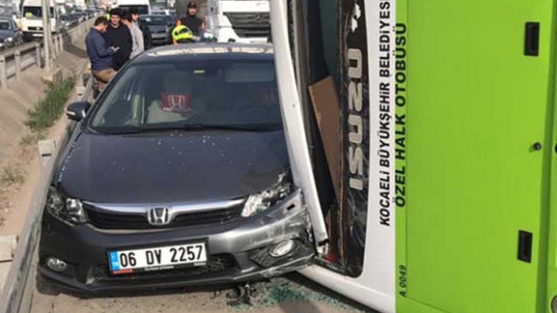 Kocaeli'de zincirleme trafik kazas