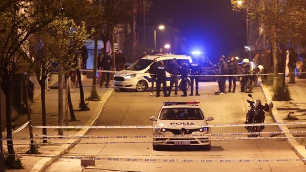 Esenyurt'taki binalarda incelemelerde bulunuldu