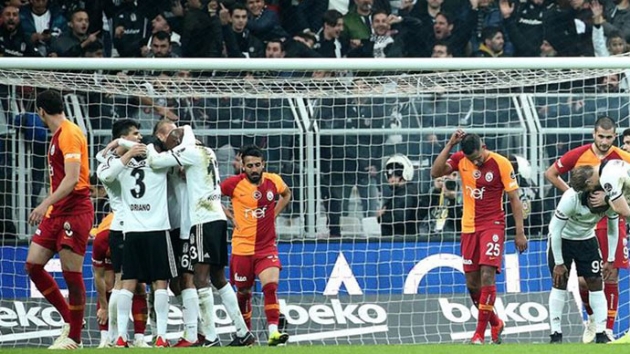 Galatasaray son dnemde derbilerde zorlanyor