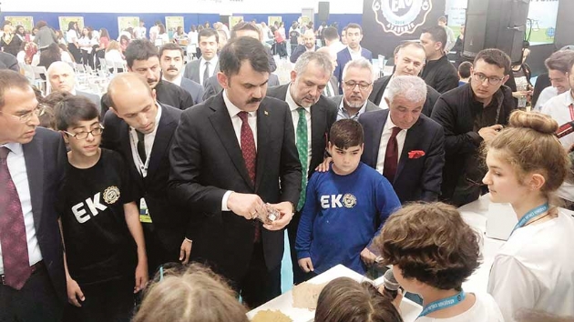 'Hepiniz birer evre bakansnz'