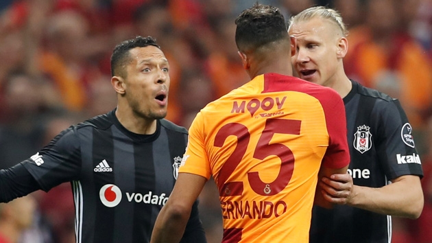 Adriano'dan ayrlk imas