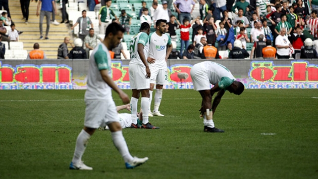 Bursaspor ate hattndan kurtulamyor