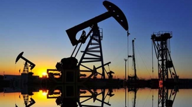 ABD petrol fiyat tahminlerini revize etti