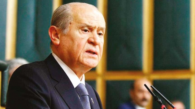 'YSK milletin yreine su serpti'