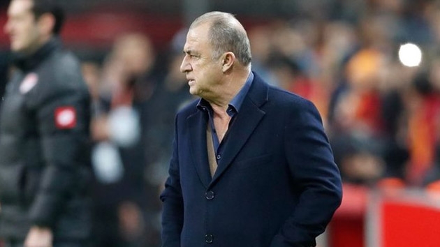 Fatih Terim rakipleriyle fark at!