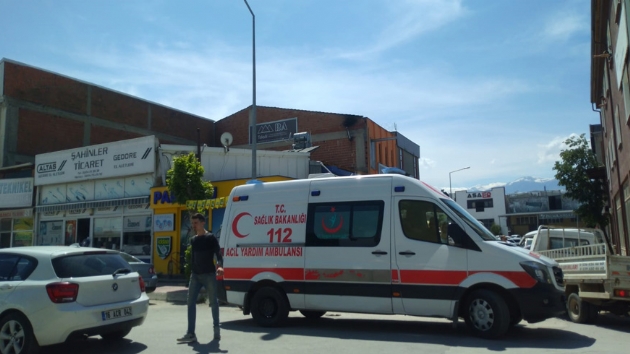 Sokak ortasnda dehet: Baklayp kat