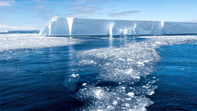 Bat Antarktika'da buz rtsnde 122 metre incelme saptand     