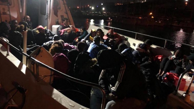 eme'de denizde iki botta 80 kaak gmen yakaland