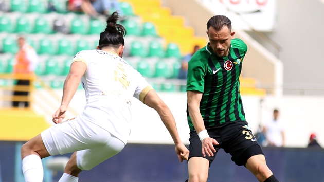 Akhisarspor sahasnda Kayserispor ile 2-2 berabere kald
