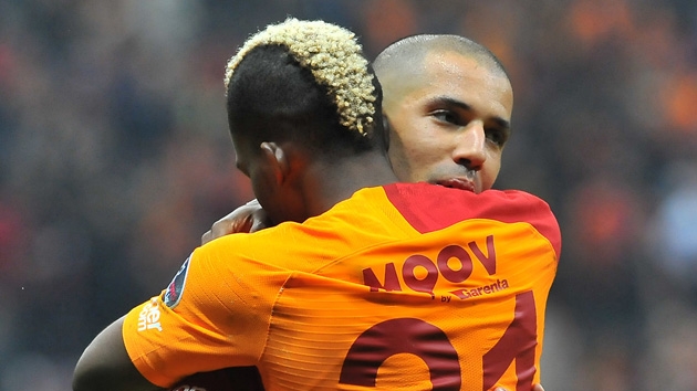Galatasaray 'kanat'laryla ampiyonlua utu