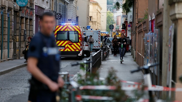 Fransa'nn Lyon kentinde patlama: 13 yaral
