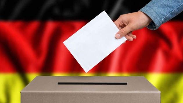 Almanyada oy verme ilemi tamamland