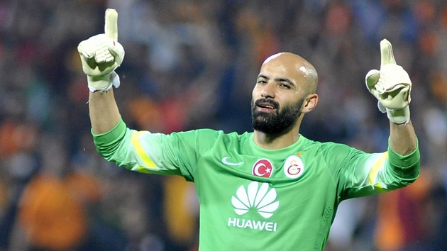 Galatasaray'da gndem yeniden Sinan Bolat