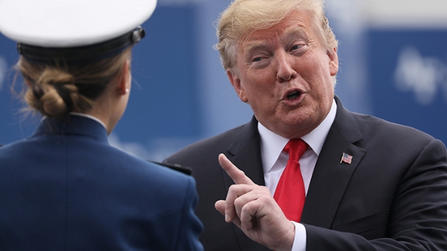Trump'tan Meksika'ya 'yasa d gmen' vergisi