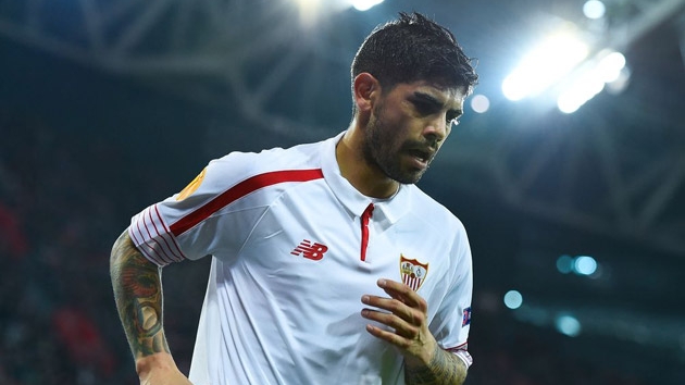 Galatasaray, Fernando Reges'i satp yerine Ever Banega'y transfer edecek