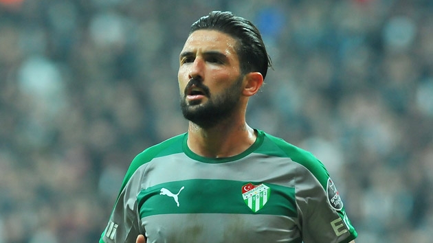 Beikta, Umut Mera iin Bursaspor'a 1,5 milyon Euro + bir futbolcu teklifi yapt