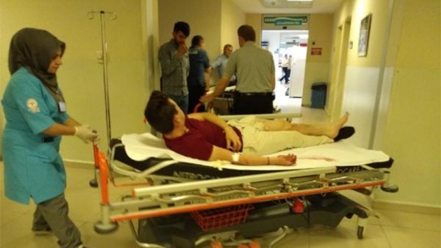 Yanndan geerken motosikletine gaz veren srcy baklad