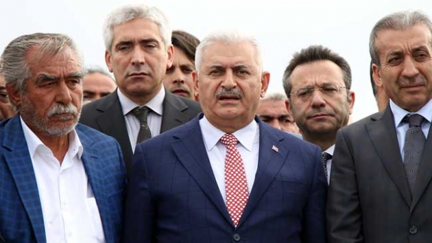 Binali Yldrm'dan Diyarbakr'da semenlere ar