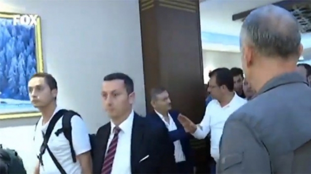 ''VIP krizi''nde Vali Yavuz'a hakaret ieren ifadeler polis tutananda yer ald