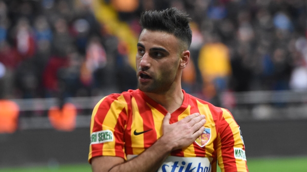 Fenerbahe, Galatasaray'n da istedii Deniz Tr transferinde byk aama kaydetti