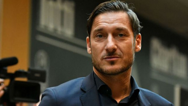Francesco Totti Roma'ya veda etti