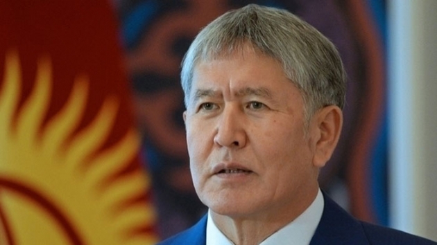 Eski Krgzistan Cumhurbakan Almazbek Atambayev'e sulama