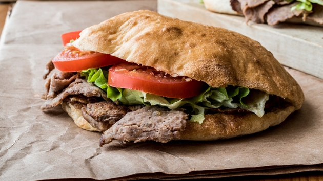 Restoranlardan online siparite yksek komisyon isyan
