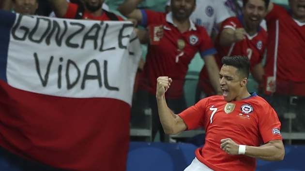 Copa America'da ili Ekvador'u 2-1 malup etti ve gruptan kmay garantiledi