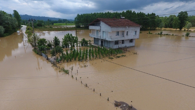 Samsun Terme'de sel
