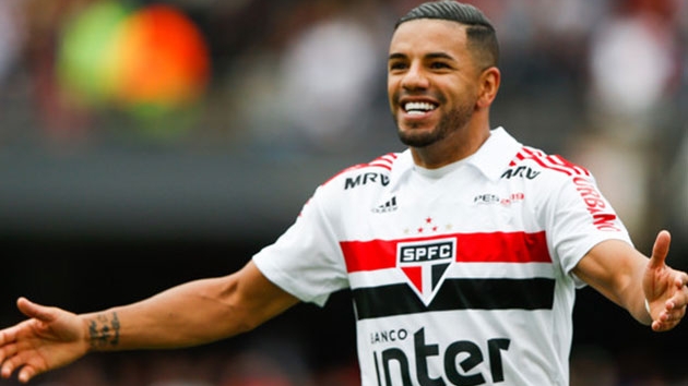 Beikta, Bruno Peres ile anlamaya vard