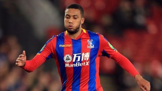 Sol bekte hedef Jairo Riedewald