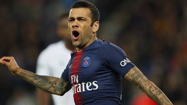 Fenerbahe'den Dani Alves bombas!