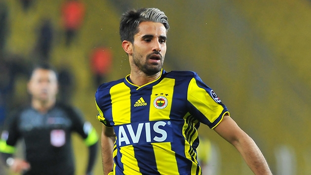 Fenerbahe'de Alper Potuk oku
