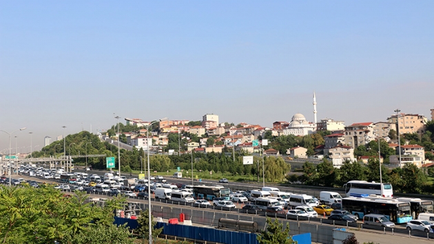 FSM Kprs'nde trafik younluu